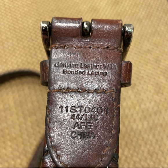 Genuine Leather With Bonded Lacing - Picture 9 of 15